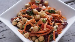 Moroccan Chickpea Salad for One